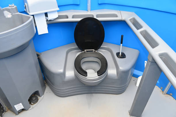Best Porta potty delivery and setup  in Clyde, OH